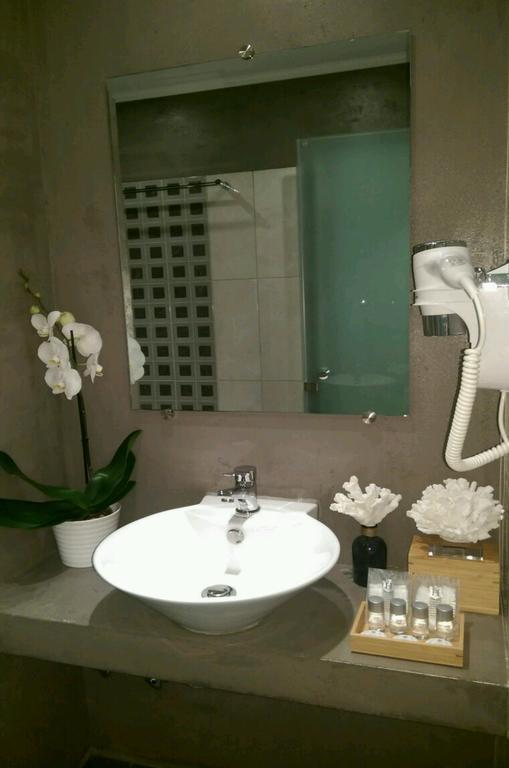 Galaxy City Hotel 리메나스 외부 사진