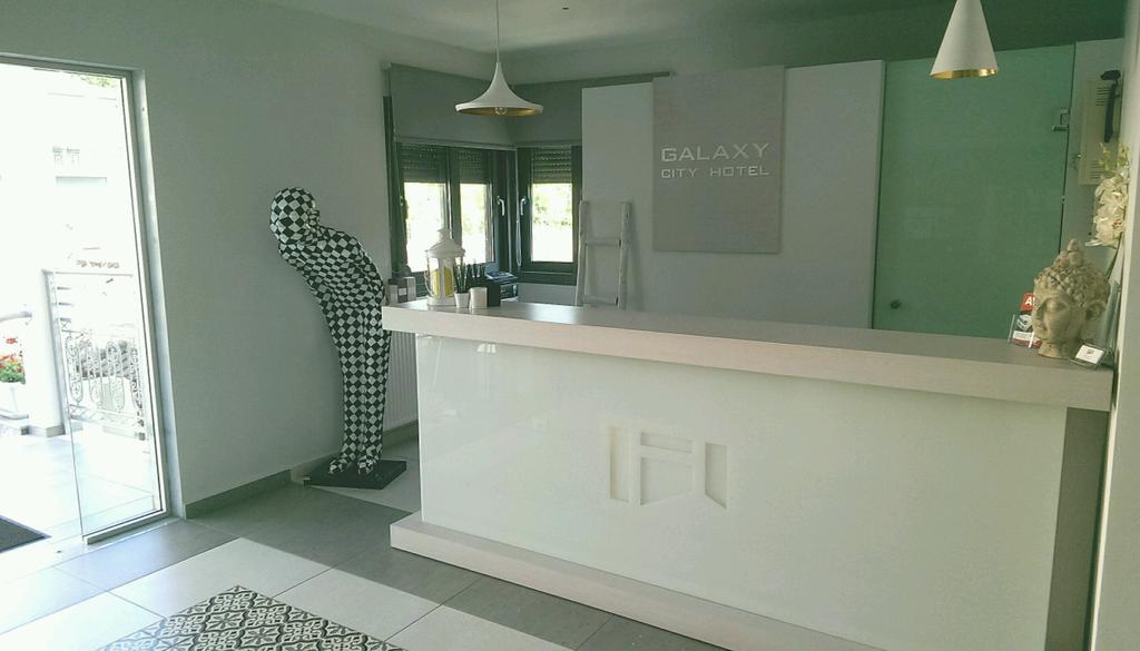 Galaxy City Hotel 리메나스 외부 사진